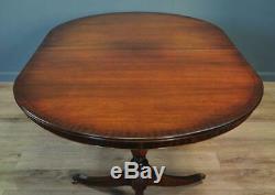 Attractive Large Bevan Funnell Mahogany Dining Table & 6 Upholstered Chairs