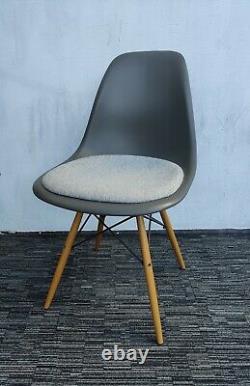 Vitra Eames DSW Semi Upholstered Side/dining chair